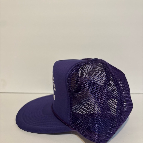 NEW Vintage KIDS NEED HUGS NOT DRUGS Purple SnapBack Trucker Hat - Picture 2 of 7